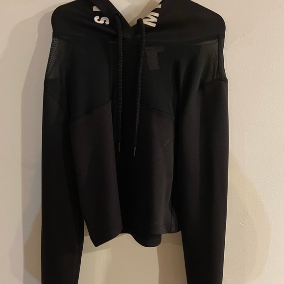 F21 crop black sweater - Picture 1 of 3